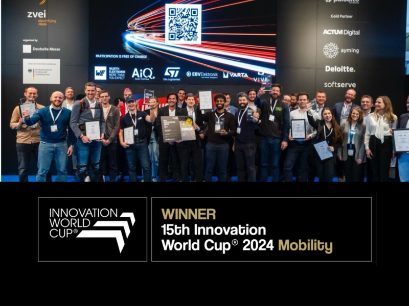 group of people celebrating innovation mobility world cup 2024 at hannovermesse